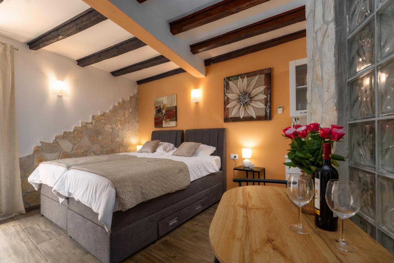 Апартаменты Casa Albina Ровинь Экстерьер фото